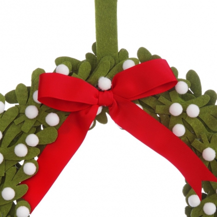 Felt Mistletoe Wreath